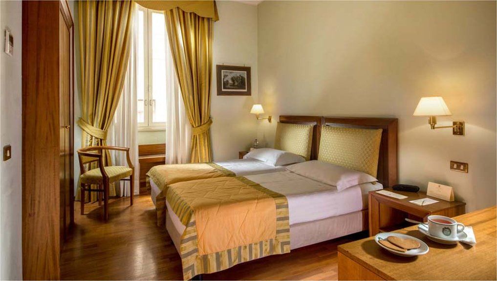 9hotel Cesari Hotel